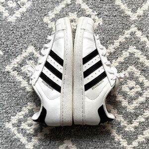 Adidas Superstar Sneakers